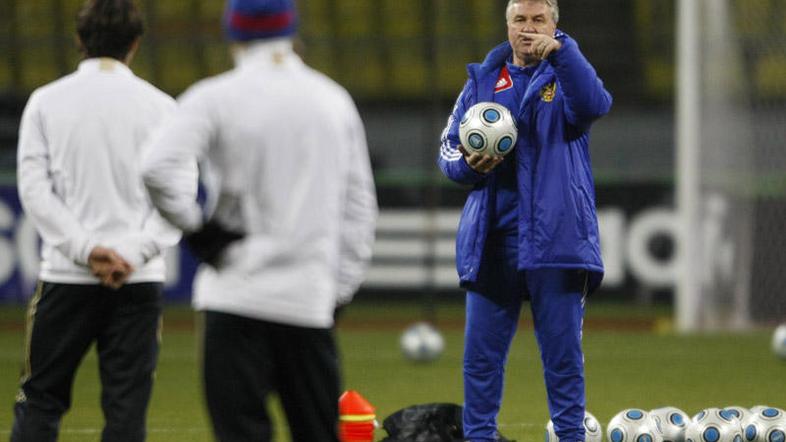 Guus Hiddink se bo morebiti preselil v Turčijo. (Foto: Reuters)