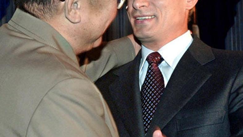 Rusija je le ena izmed držav, ki prodaja orožje Severni Koreji.