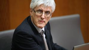 Na ministrstvu Roka Žarnića pravijo, da bi bilo racionalneje graditi Cero s čim 