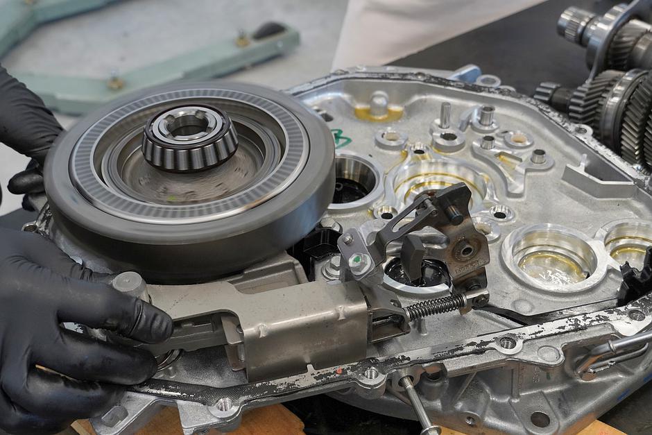 Renault hibridni menjalnik Mirna Peč | Avtor: Matija_Janežič