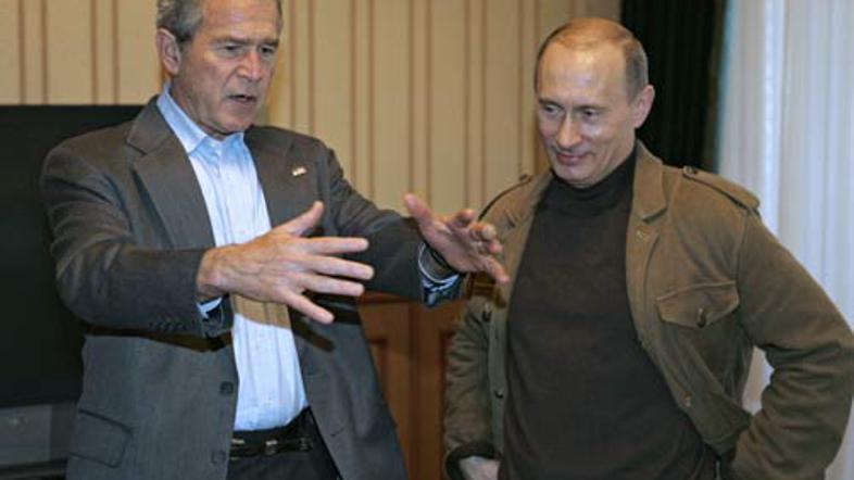 ZDA se ne obremenjujejo s kritikami in nameravajo še naprej sodelovati z Rusijo 