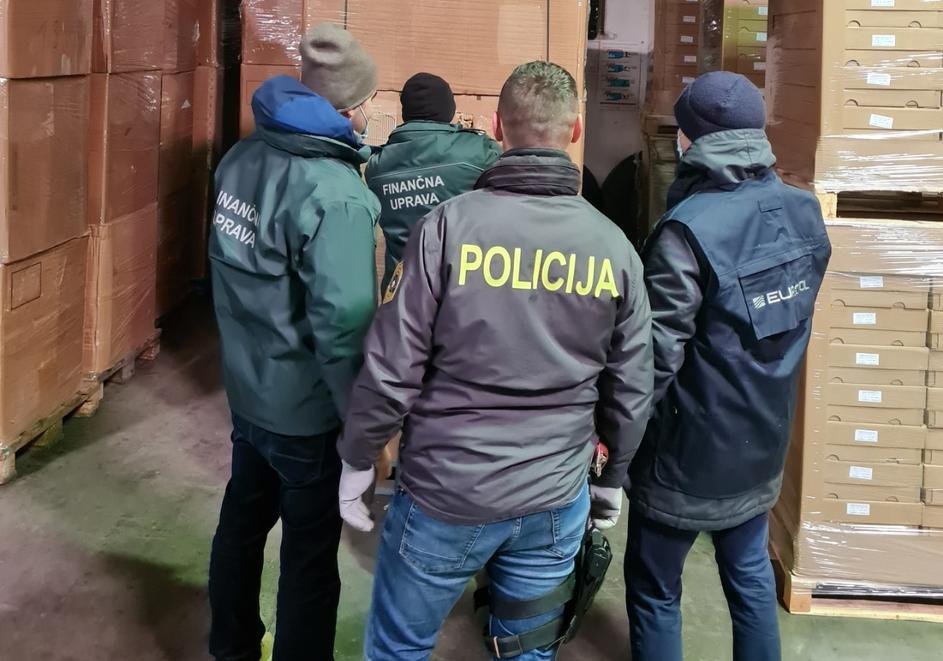 Razkritje nezakonite proizvodnje tobaka