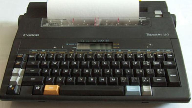 Zadnja verzija elektronskih tipkalnih strojev.