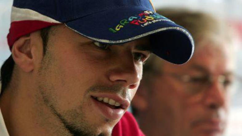 Mateja Kežman je le ena od okrepitev PSG, s katerimi bo pariški klub mešal štren