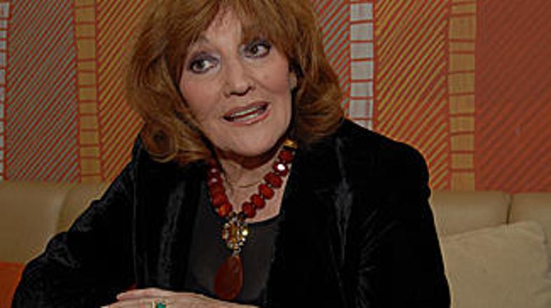 Tereza se je pogovarjala z obiskovalci.