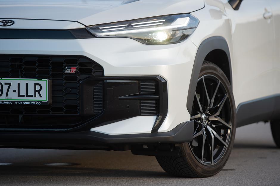 Toyota Cross GR | Avtor: Anže Petkovšek