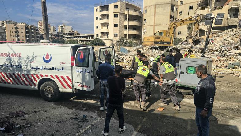 reševalci v libanonskem mestu Tyre