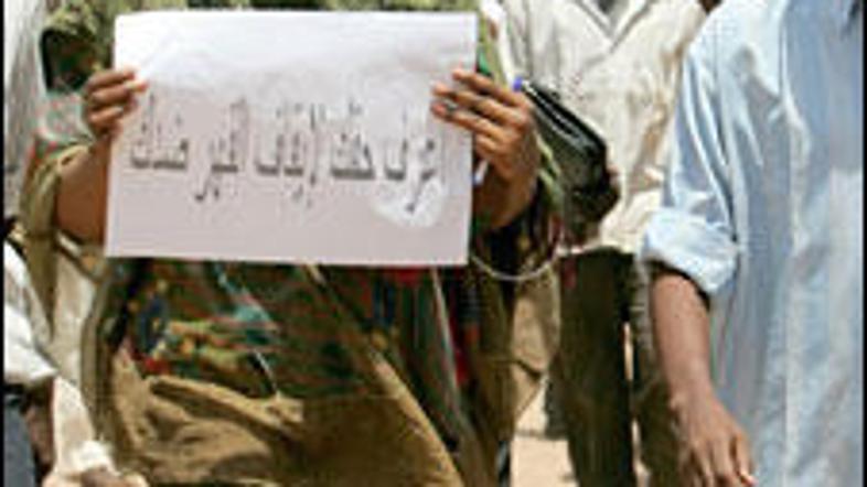 Sudanska novinarka mora odslužiti en mesec zapora.