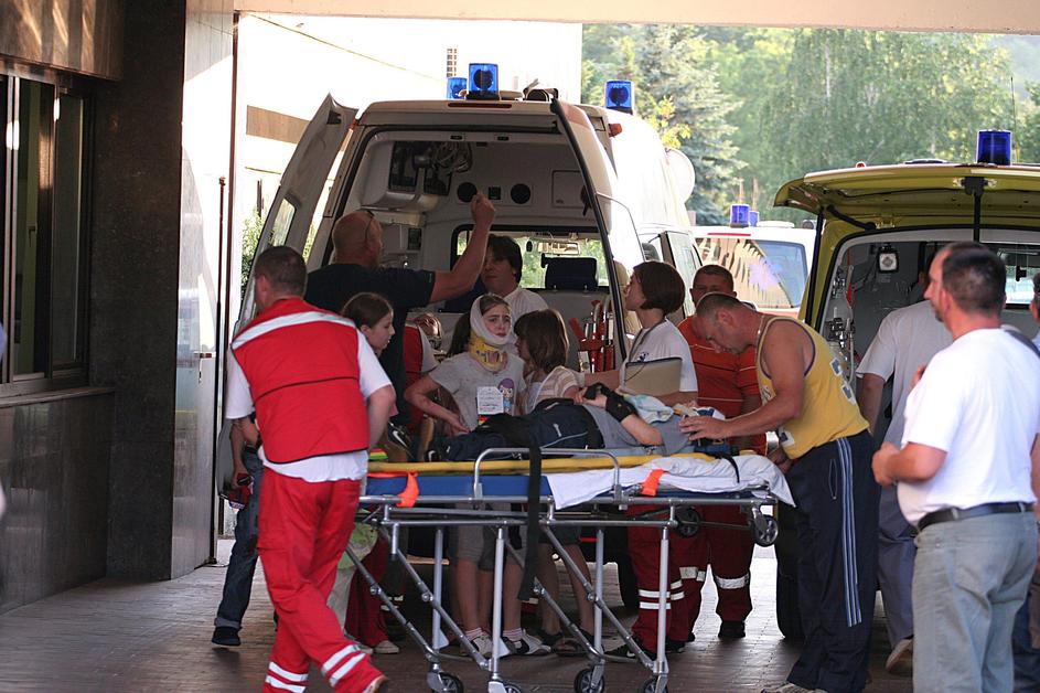 Otrokom so takoj po prometni nesreči v bolnišnici nudili tudi psihološko pomoč. 