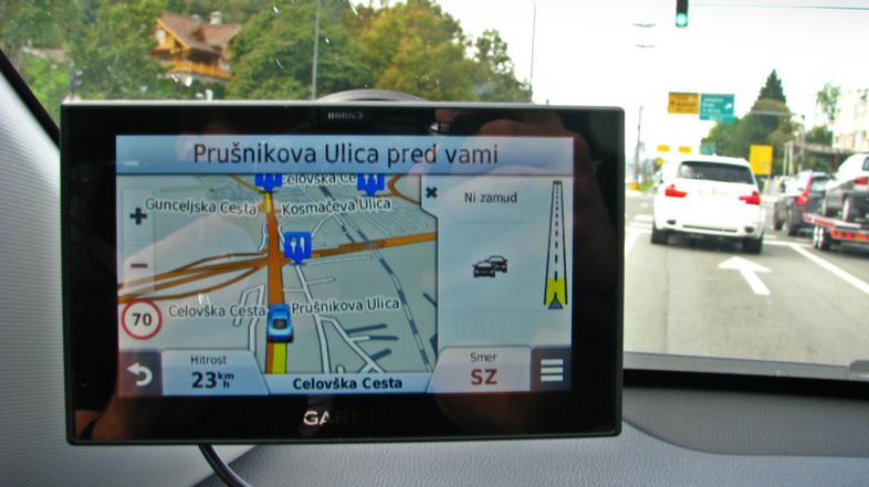 Navigacija traffic live