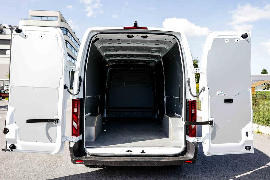 Renault Master | Avtor: Saša Despot