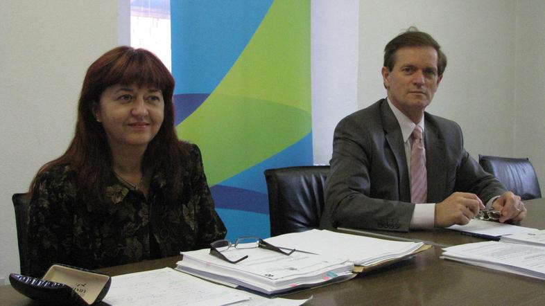 Mojca Novak in Boris Dular pravita, da se pri proračunu 2010 skoraj v celoti pon
