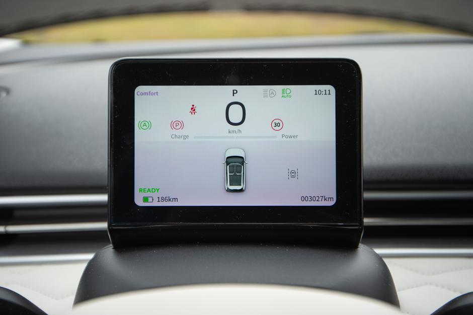 Dongfeng Box | Avtor: Anže Petkovšek