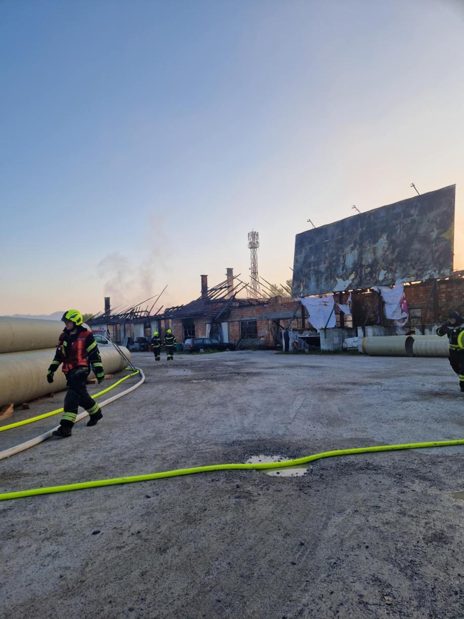 Požar na Vrhniki | Avtor: Domen Buh