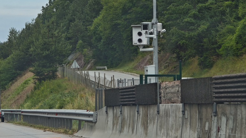 Radar in kamera (bliskavic) Grosuplje AC