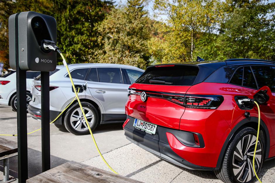 MOON električna polnilnica Planica | Avtor: Saša Despot