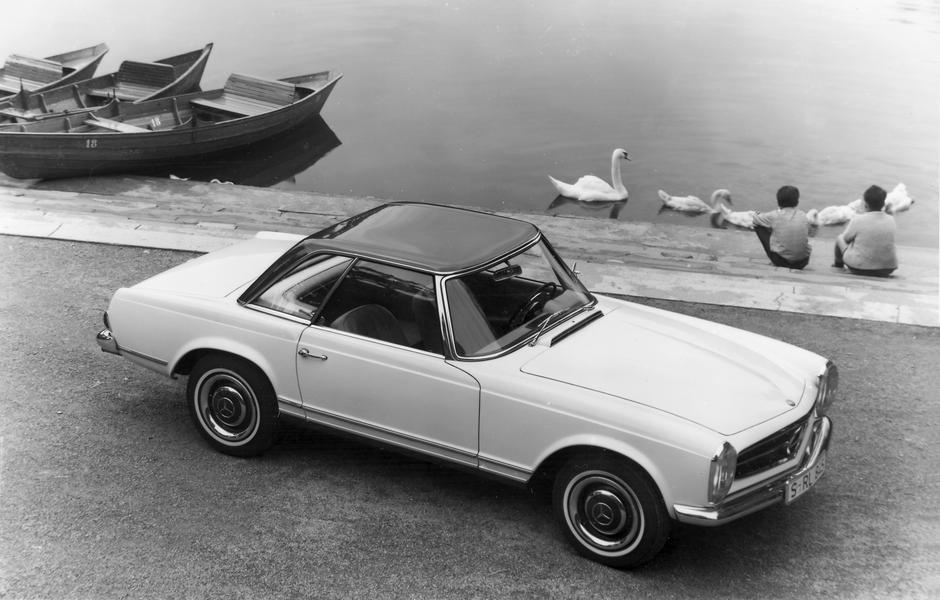 mercedes-benz 230 SL | Avtor: Daimler