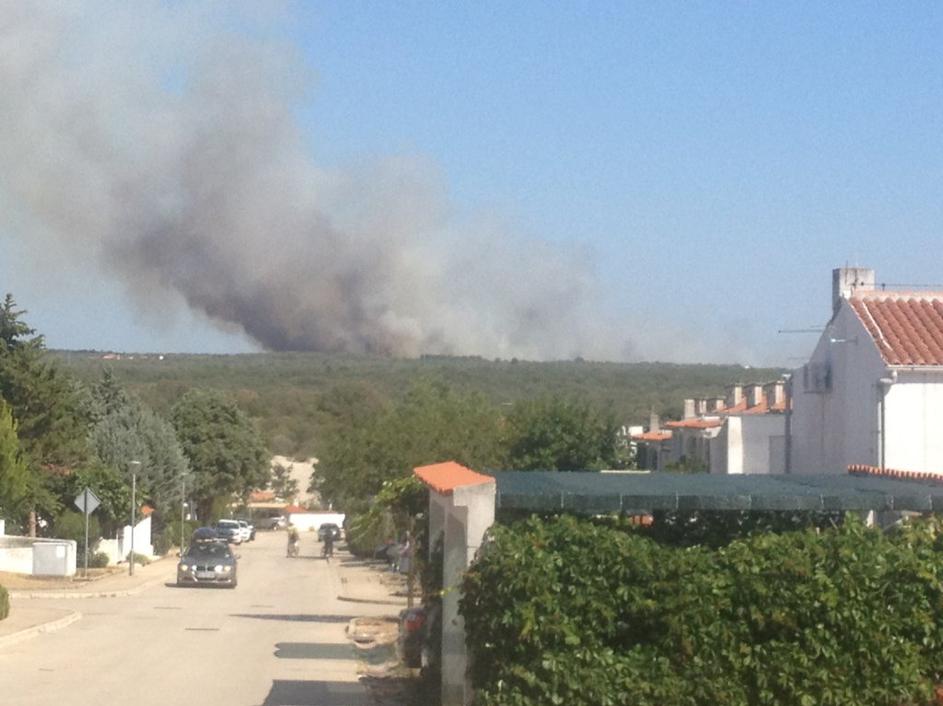 Požar v Barbarigi.