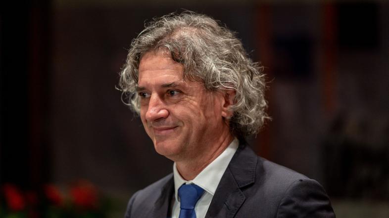 Novice: Nov zaplet: Odločila se je, da noče biti ministrica - Robert Golob