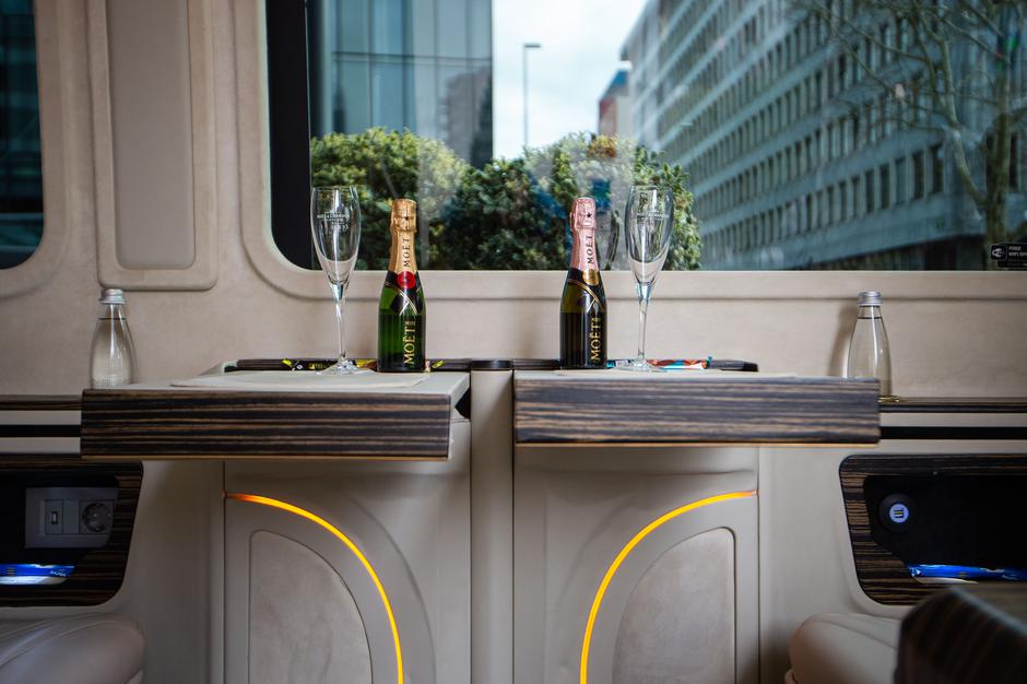 Vip prevozi | Avtor: Anže Petkovšek