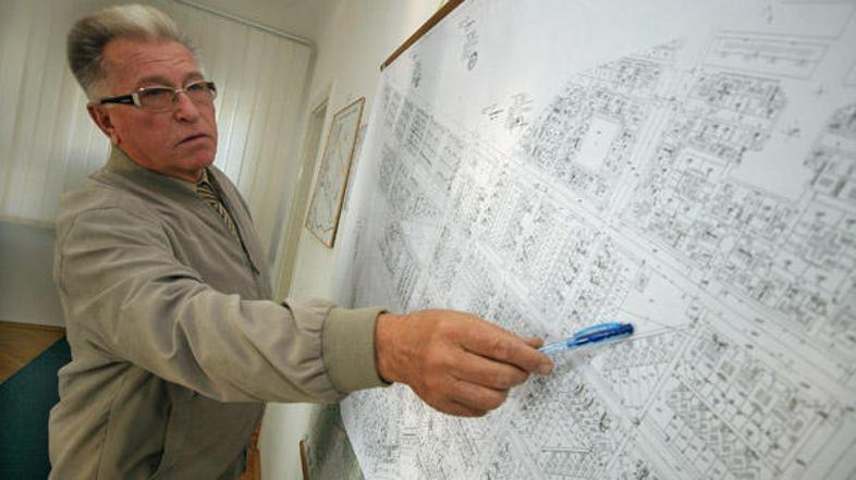 "V 20 letih se v Barbarigi, ki nima niti statusa naselja, ni nič uredilo. Pred k