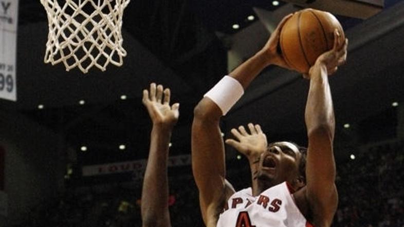 Chris Bosh (Toronto Raptors) je dosegel 23 točk, a odpovedal v zadnji četrtini.