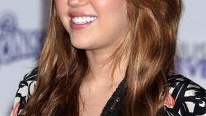 Miley Cyrus, feb 2011