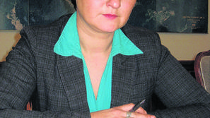 Nana Jauk, vršilka dolžnosti direktorice radovljiške občinske uprave, se na razp