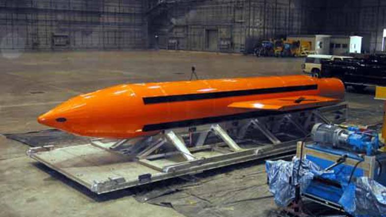 "Mater vseh bomb" so začeli razvijati v času administracije predsednika Georgea 