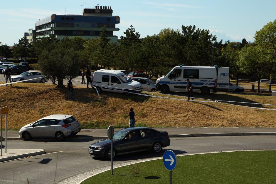 streljanje Izola bolnišnica | Avtor: Dare Čekeliš