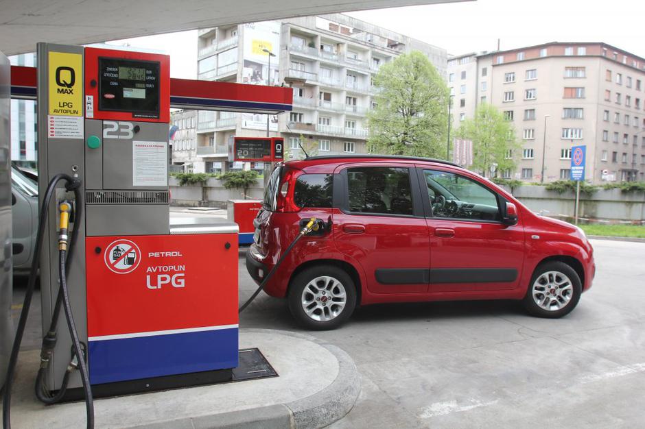 Polnilnica na plin | Avtor: Andrej Leban