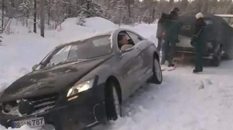 CL je tako nesrečno končal v jarku.