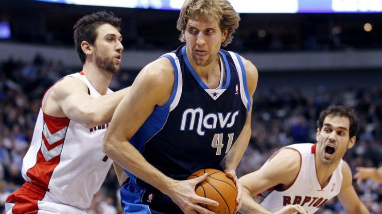 Nowitzki Bargnani Calderon Dallas Mavericks Toronto Raptors NBA