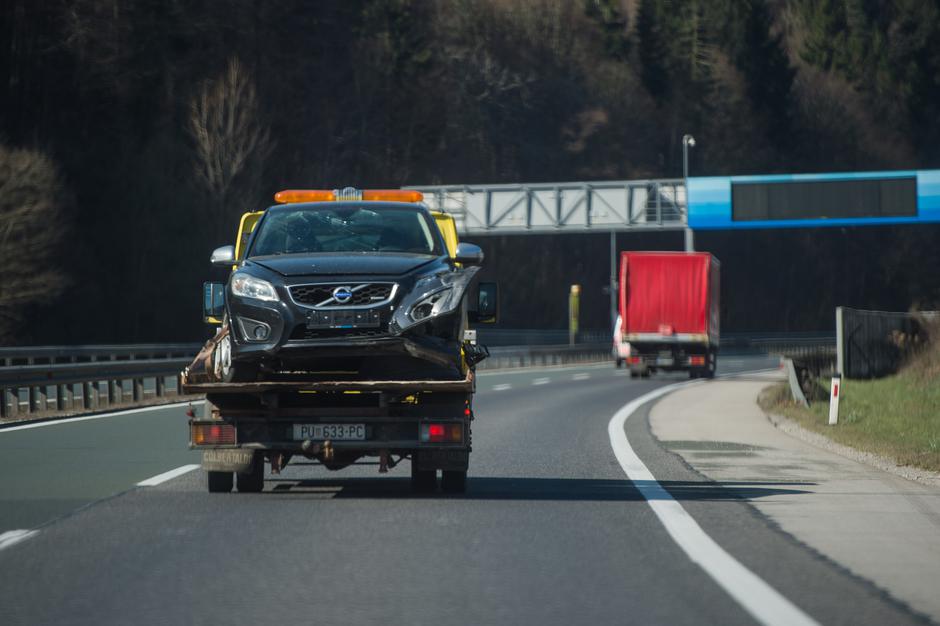 avtovleka | Avtor: Anže Petkovšek
