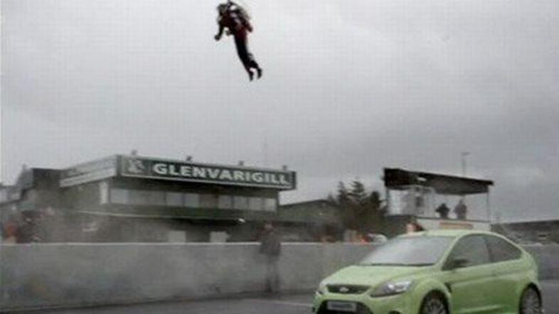 Jetpack proti ford focusu RS