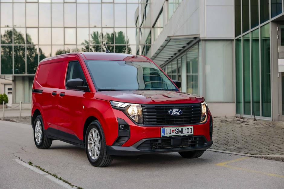 Ford Transit Courier | Avtor: Saša Despot