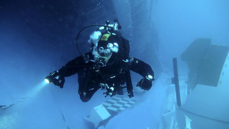 potapljač na Costa Concordii