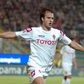 Alberto Gilardino bo moral zaradi zadetka z roko dve tekmi presedeti na klopi.