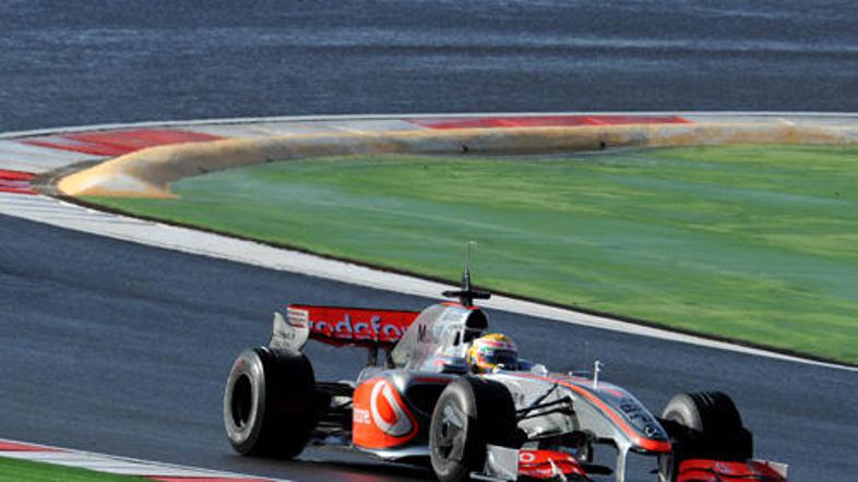 McLaren Mercedes je testiral do zadnjega dne, da bi le nadoknadil nekaj zaostank