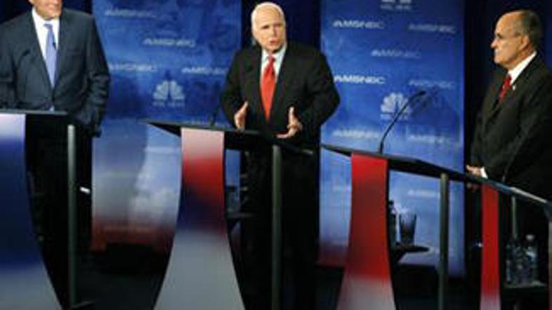 Mitt Romney, John McCain in Rudy Giuliani so tekmovali, kdo bo bolj očrnil Hilla