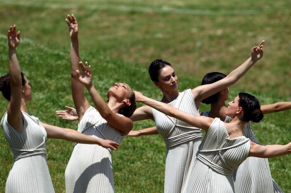 Prižiganje olimpijskega ognja