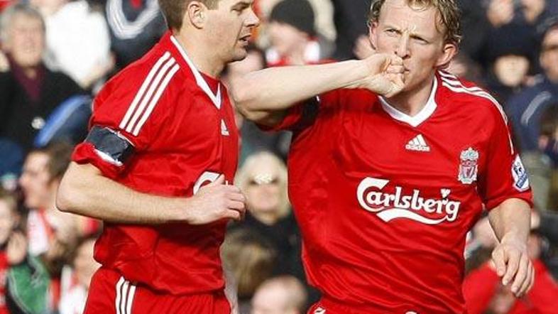 Steven Gerrard (levo) in Nizozemec Dirk Kuyt sta ena najmočnejših členov Liverpo