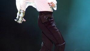 Večina dolgov, ki jih je za seboj pustil pevec, je že skoraj odplačana. (Foto: E