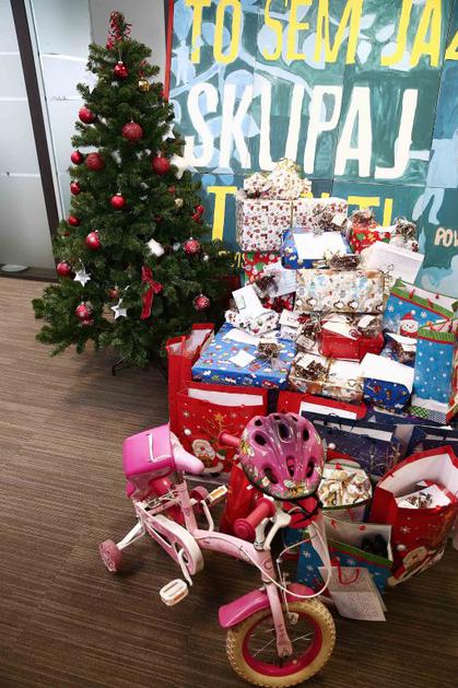 Postanite Žurnalov dedek Mraz darila obdarovanje