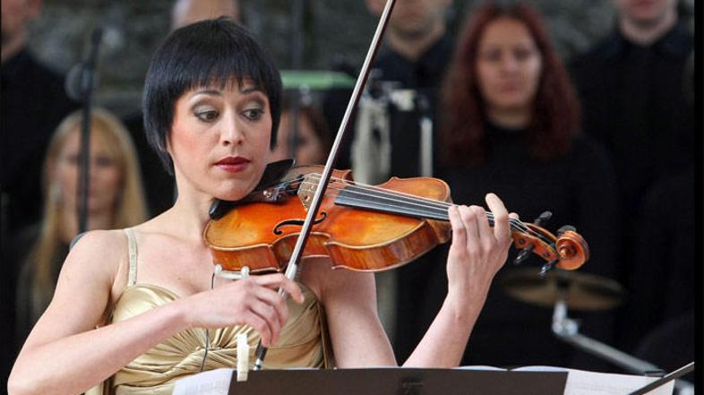 Bukovčevo bodo spremljali godalni kvartet Rožmarinke, pianist Simon Krečič in si