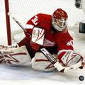 Chris Osgood se je veselil svojega štirinajstega "shutouta" v končnicah lige NHL