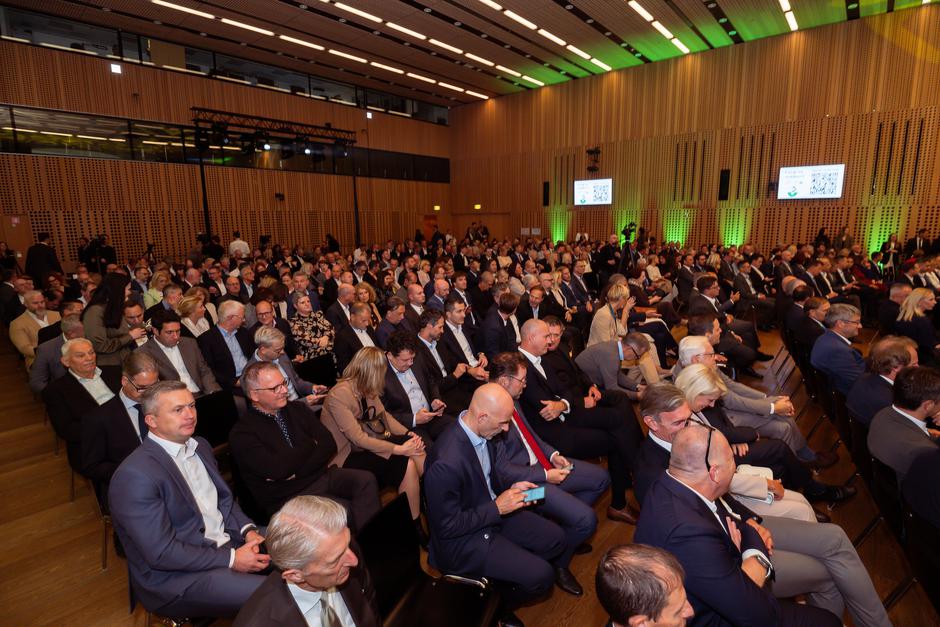 udeleženci vrha gospodarstva | Avtor: Tadej Kreft/GZS