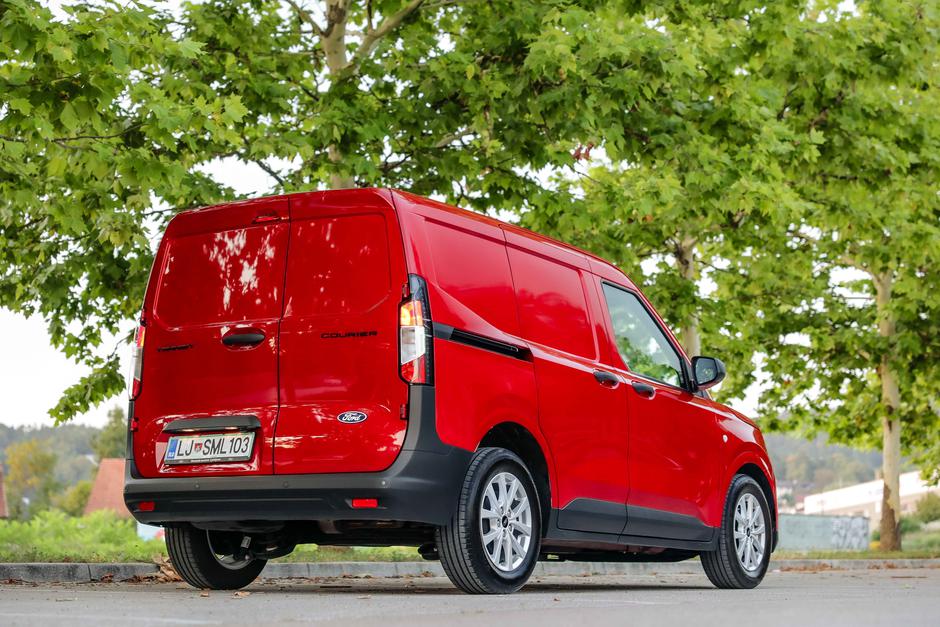 Ford Transit Courier | Avtor: Saša Despot