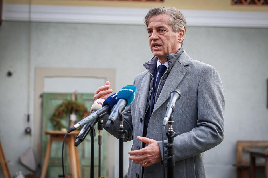 Robert Golob vladni obisk Gorenjske | Avtor: Daniel Novakovič/STA