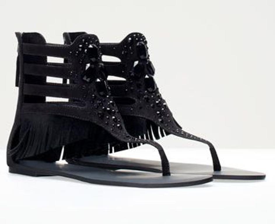 Stradivarius, 29,95 EUR